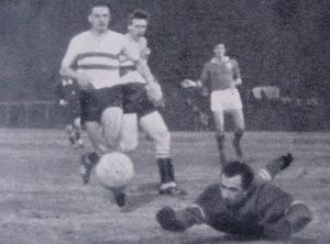 Eddy PG keert schot van Eusebio.