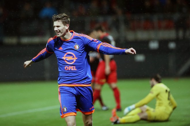 Michiel Kramer maakt een hattrick