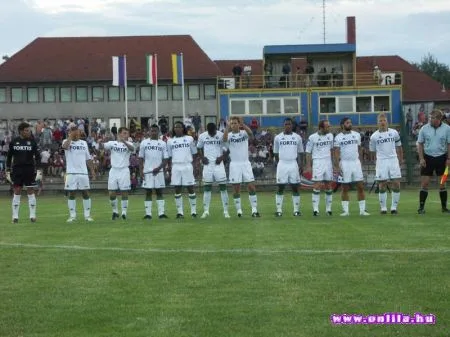 Újpest FC – Feyenoord · 1–3
