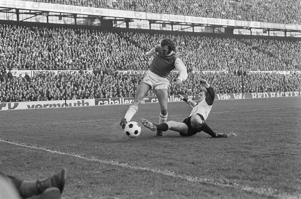 Feijenoord tegen PSV 1-0; spelmomenten. Foto: Hans Peters / Anefo, Nationaal Archief (CC0).
