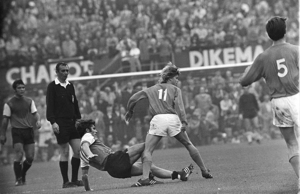 Feijenoord tegen Volendam 3-0. Van Hanegem. Foto: Eric Koch / Anefo, Nationaal Archief (CC0).