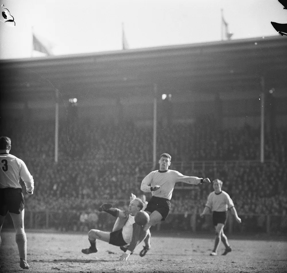 DOS tegen Feyenoord, Kruvers, Van Plateringen en Ockhuysen. Foto: Jac. de Nijs / Anefo, Nationaal Archief (CC0).