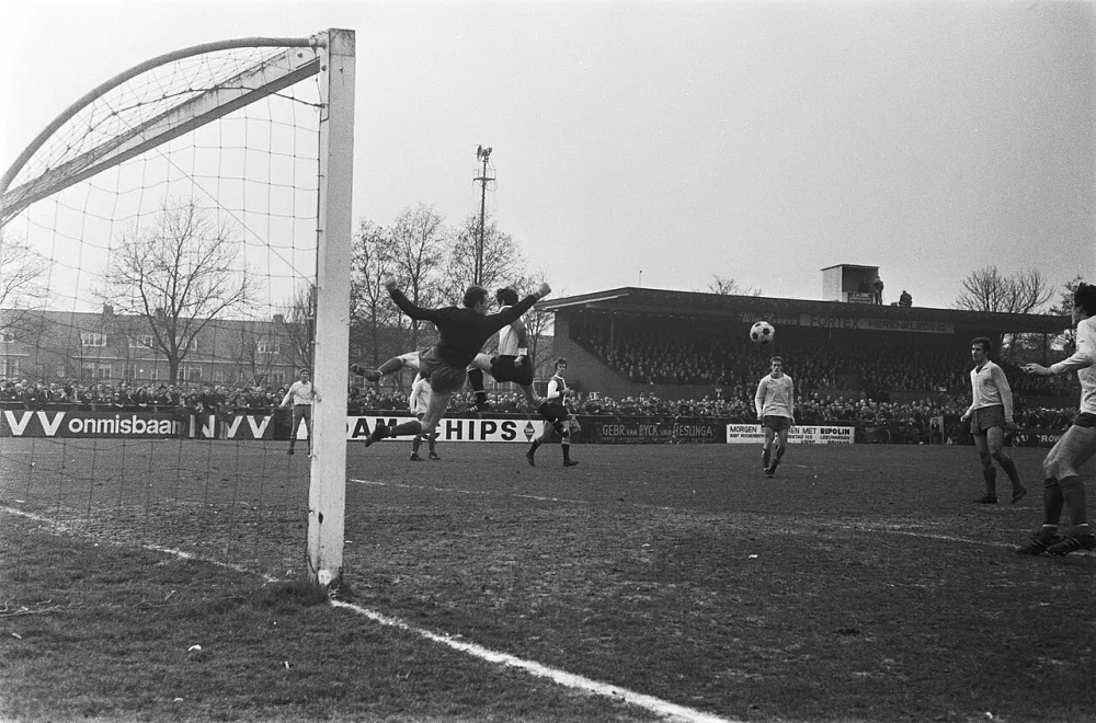 Spelmoment. Foto: fotograaf onbekend / Anefo, Nationaal Archief (CC0).