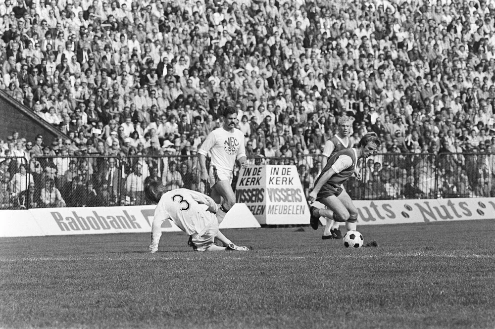 NEC tegen Feyenoord 1-3, spelmomenten. Foto: Hans Peters / Anefo, Nationaal Archief (CC0).