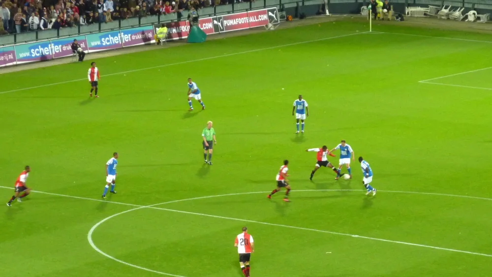 Feyenoord – RKC Waalwijk (3-1), Eredivisie 2009/10, De Kuip. Foto: Jeremy via Wikimedia Commons, CC BY 2.0.