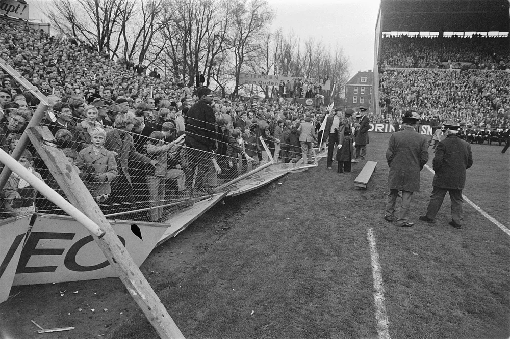 Sparta tegen Feijenoord 1-1. Foto: Bert Verhoeff / Anefo, Nationaal Archief (CC0).