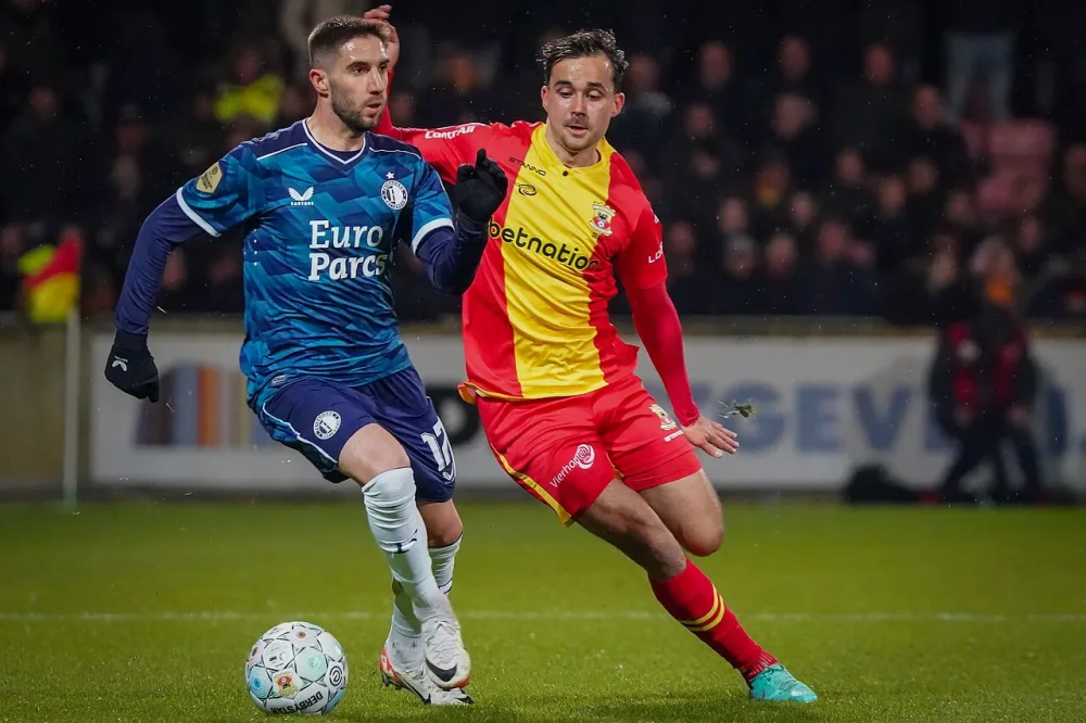 Deventer, donderdag 25 April 2024, seizoen 2023 / 2024 , competitiewedstrijd tussen Go Ahead Eagles en Feyenoord, einduitslag 1-3 (1-2). Foto: Carlo Bruil Fotografie via Wikimedia Commons, CC BY 2.0.