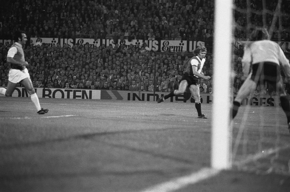 Feyenoord tegen PSV 1-1, spelmomenten. Foto: Hans Peters / Anefo, Nationaal Archief (CC0).