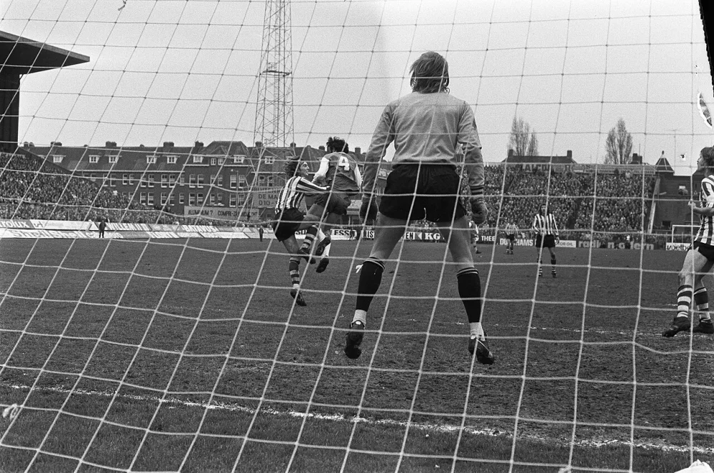 Sparta tegen Feyenoord 1-3, spelmoment. Foto: fotograaf onbekend / Anefo, Nationaal Archief (CC0).