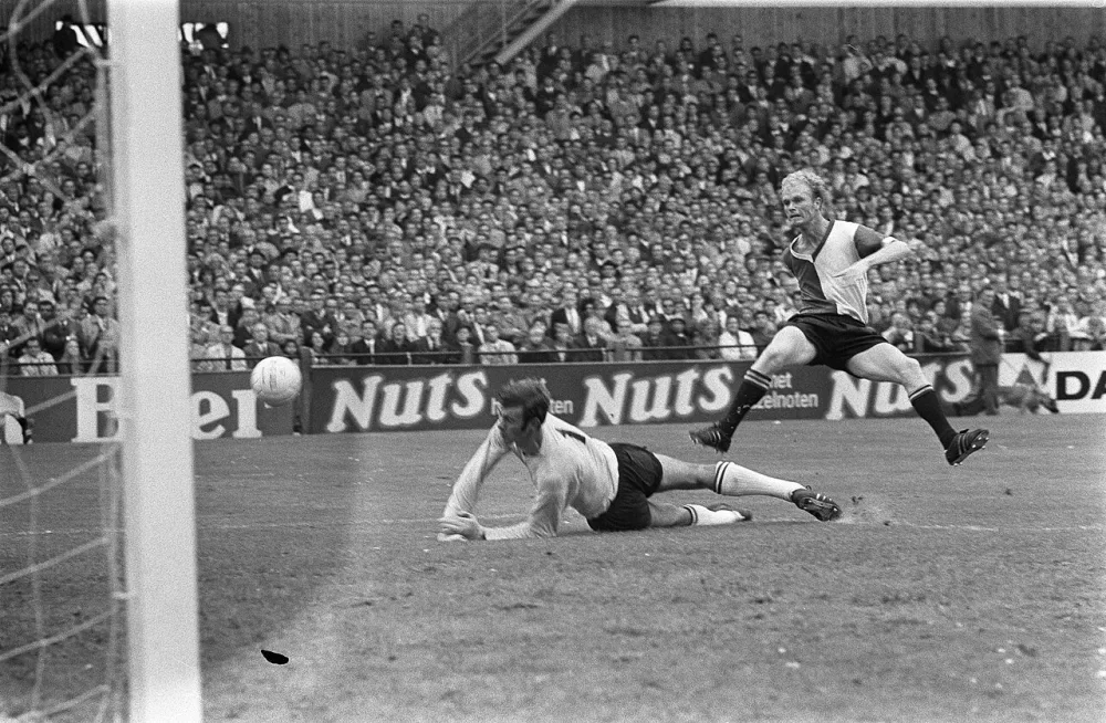 ADO tegen Feijenoord 0-2. Foto: Rob Mieremet / Anefo, Nationaal Archief (CC0).