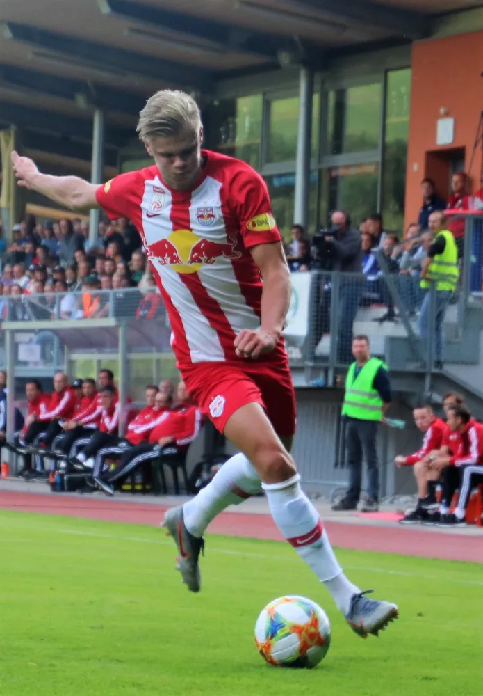 Oefenwedstrijd tegen Red Bull Salzburg in Leogang, 12 juli 2019. Foto: Werner100359 via Wikimedia Commons, CC BY-SA 4.0.