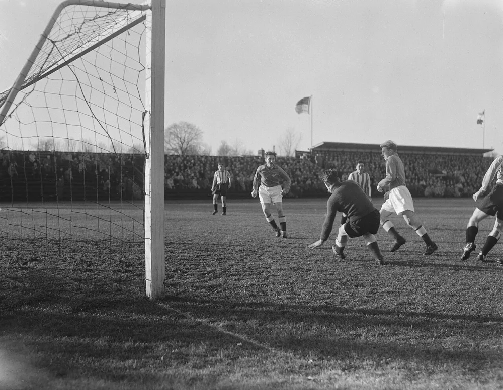 Voetbal Noad tegen Feijenoord. Spelmoment. Foto: J.D. Noske / Anefo, Nationaal Archief (CC0).