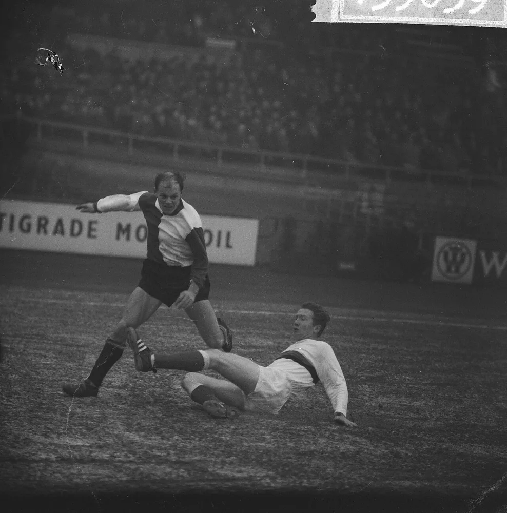 DWS tegen Feyenoord 2-0, Coen Moulijn in actie. Foto: Harry Pot / Anefo, Nationaal Archief (CC0).