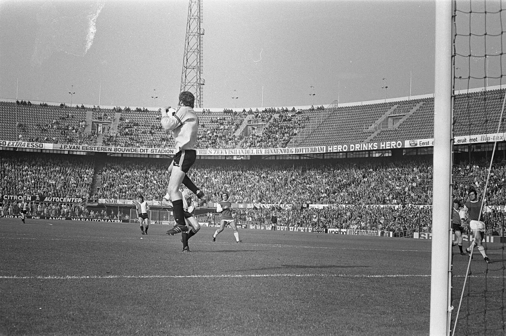 Feyenoord tegen Den Bosch 4-0, spelmoment. Foto: Rob C. Croes / Anefo, Nationaal Archief (CC0).