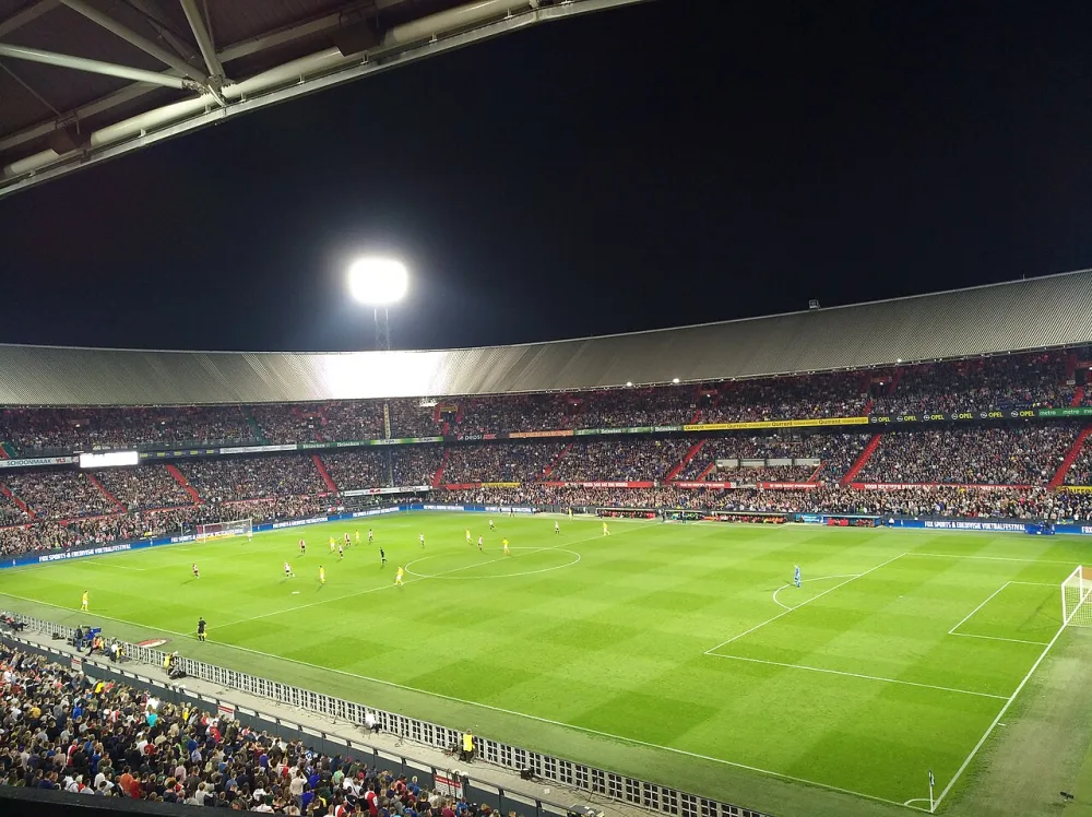 Feyenoord – AZ, Eredivisie 2018/19. Foto: Sebleouf via Wikimedia Commons, CC BY-SA 4.0.
