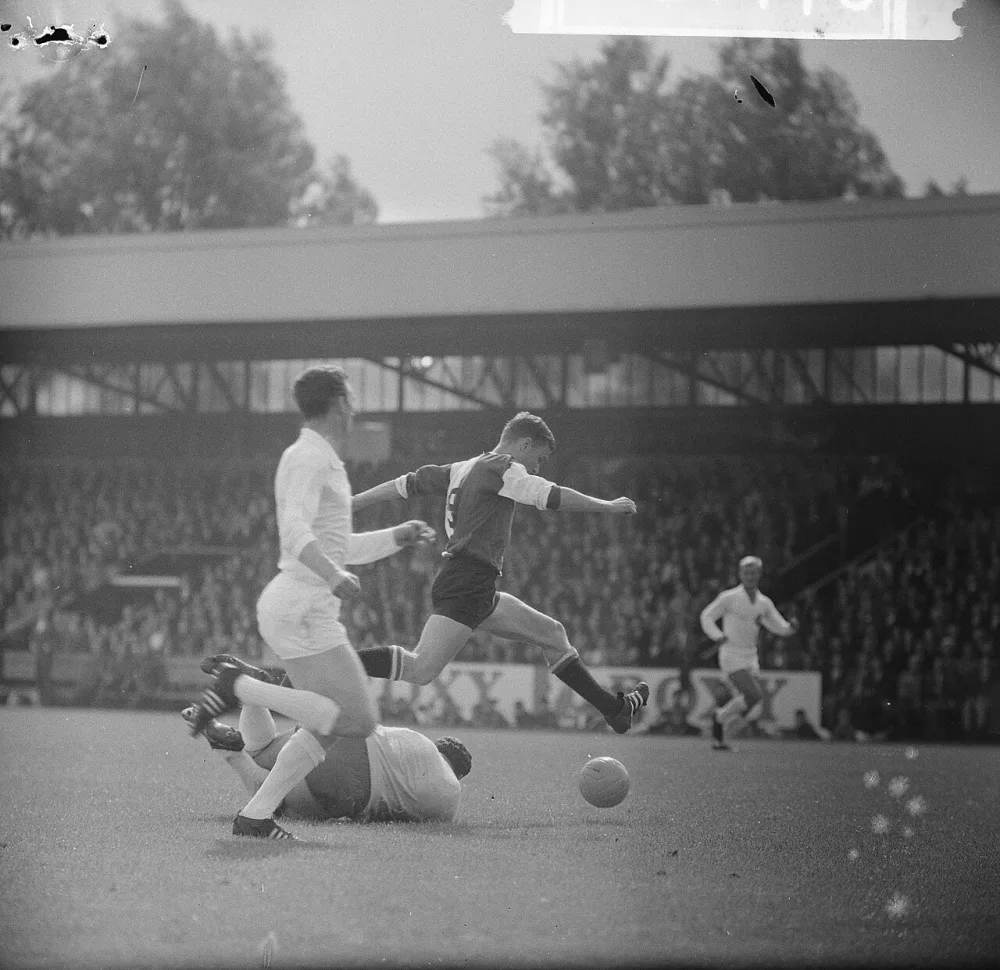 Telstar-Feyenoord, spelmoment. Foto: Jac. de Nijs / Anefo, Nationaal Archief (CC0).