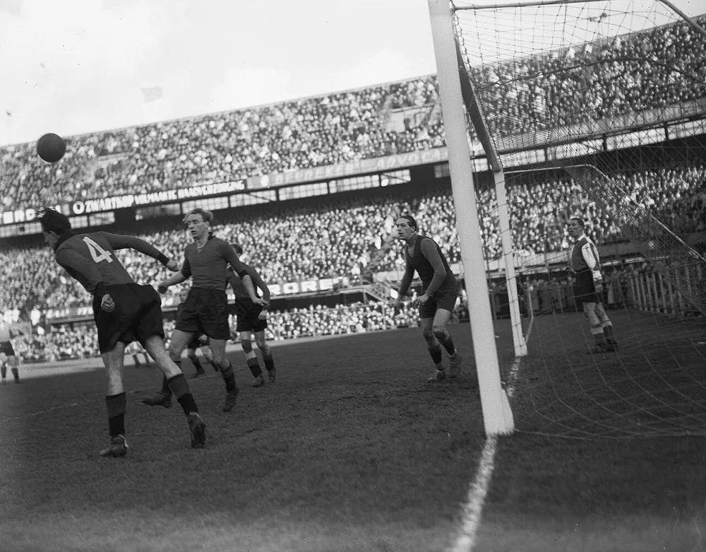 Voetbal. Feyenoord-EDO 1-0. Foto: J.D. Noske / Anefo, Nationaal Archief (CC0).